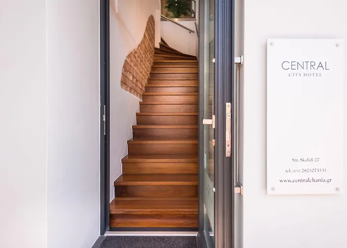 Central City Hotel 하니아