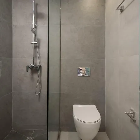 Central City Hotel Готель 3*