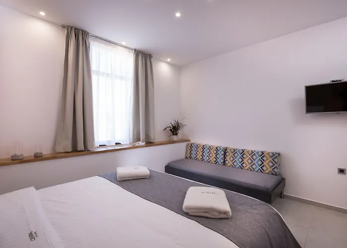 Central City Hotel 3* Hriszí Aktí Haniá